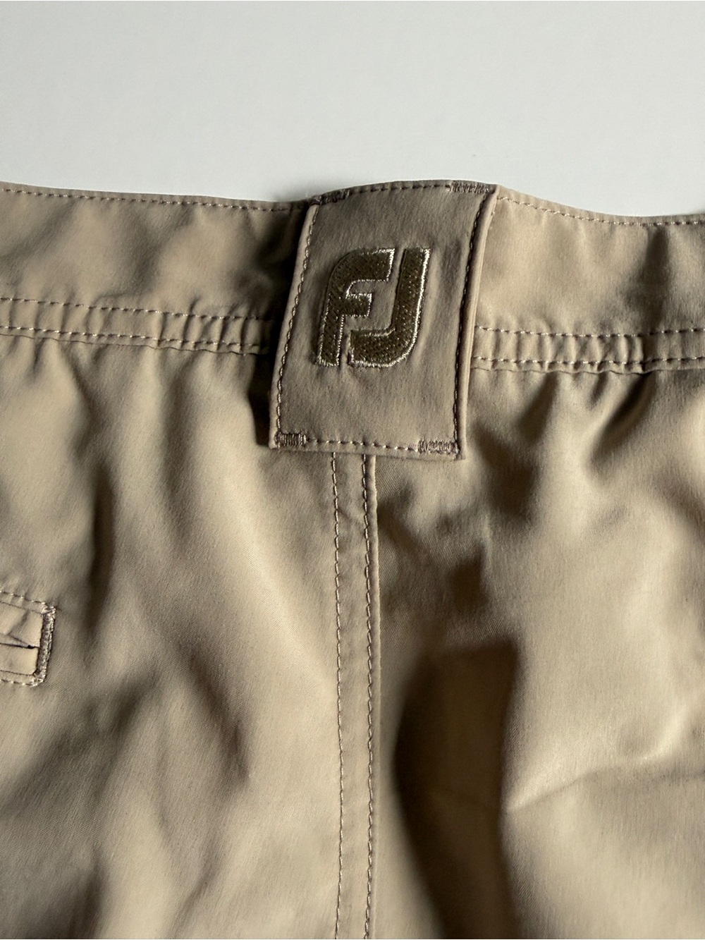 FootJoy Men’s 9” Beige Stone Performance Golf Shorts- Size 33 - Picture 8 of 8